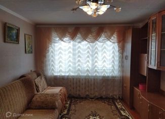 Продается двухкомнатная квартира, 38.9 м2, поселок Лев Толстой, улица Гагарина, 12