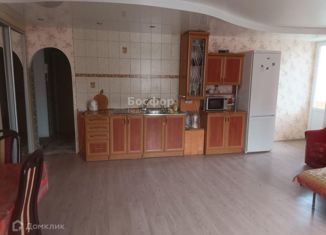 Продается 2-комнатная квартира, 58 м2, посёлок городского типа Орджоникидзе, улица Нахимова, 2