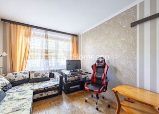 Продам 2-комнатную квартиру, 43 м2, Москва, Сеславинская улица, 2, метро Багратионовская