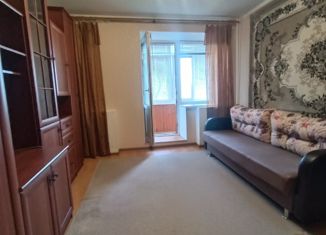 Сдается в аренду однокомнатная квартира, 29.6 м2, Курск, улица Чехова, 4