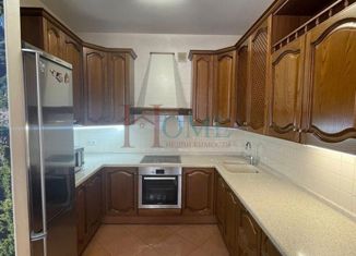 Сдам в аренду 4-комнатную квартиру, 147.7 м2, Новосибирск, улица Орджоникидзе, 23, метро Площадь Ленина