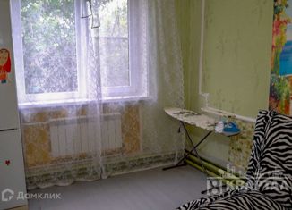 Продаю двухкомнатную квартиру, 60 м2, Новороссийск, Южная улица, 3