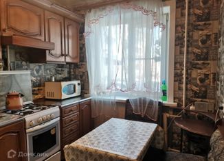 Продам трехкомнатную квартиру, 66 м2, село Некрасовка, Школьная улица, 21