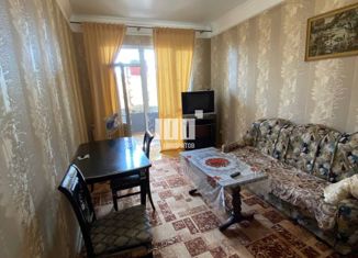 Сдача в аренду однокомнатной квартиры, 50 м2, Дагестан, улица Али Омарова, 3А