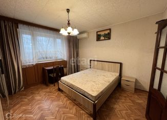 Продажа 2-комнатной квартиры, 52.2 м2, Москва, улица Бестужевых, 12, метро Отрадное