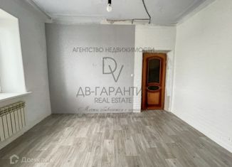 Продается 2-комнатная квартира, 58.6 м2, Хабаровский край, Заводская улица, 3