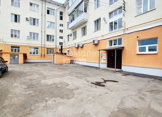 Продается 2-ком. квартира, 67.6 м2, Свердловская область, улица Кунавина, 25