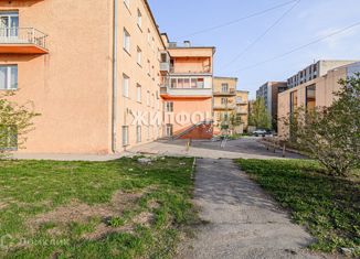 Продам комнату, 72.7 м2, Новосибирск, улица Дуси Ковальчук, 2, улица Дуси Ковальчук