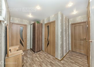 Продается 2-комнатная квартира, 43.1 м2, Челябинск, улица Калмыкова, 8