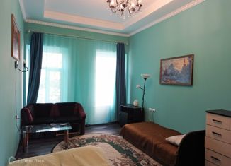 Продам 4-комнатную квартиру, 104 м2, Санкт-Петербург, набережная Обводного канала, 66, метро Обводный канал