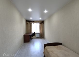 Продаю 2-комнатную квартиру, 43 м2, Новокузнецк, улица Орджоникидзе, 36