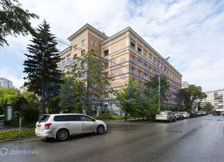 Продается трехкомнатная квартира, 77.9 м2, Новосибирск, улица Урицкого, 37, метро Площадь Ленина