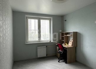 Продам трехкомнатную квартиру, 65 м2, Москва, Череповецкая улица, 24, метро Алтуфьево