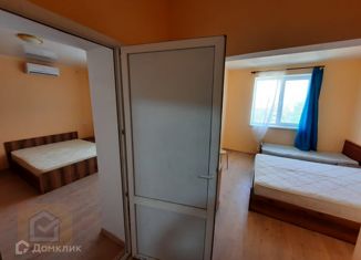 Сдается в аренду 2-ком. квартира, 40 м2, село Уютное, улица Победы, 22