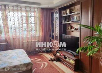 Продам 2-ком. квартиру, 53.5 м2, Москва, улица Верхние Поля, 3, метро Братиславская