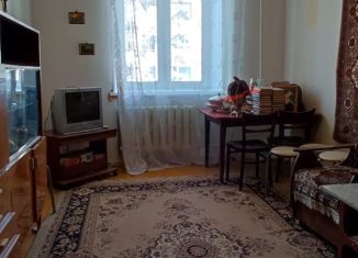 Продается 2-комнатная квартира, 43.2 м2, Еманжелинск, улица Гагарина, 7