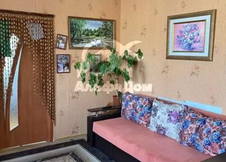 Продаю 2-ком. квартиру, 46.3 м2, Еманжелинск, улица Чкалова, 13