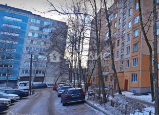 2-комнатная квартира на продажу, 52.6 м2, Санкт-Петербург, улица Дыбенко, 18к1, муниципальный округ Невский