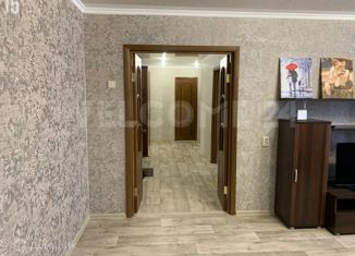 Сдаю 2-ком. квартиру, 67 м2, Белгород, улица Чехова, 32