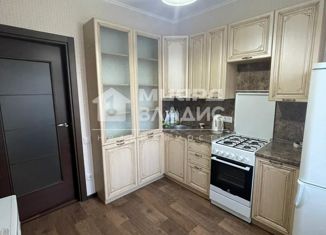 Двухкомнатная квартира в аренду, 50 м2, Омск, улица Крупской, 7/1