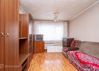 Продам двухкомнатную квартиру, 48 м2, Новосибирск, улица Кошурникова, 53, метро Золотая Нива