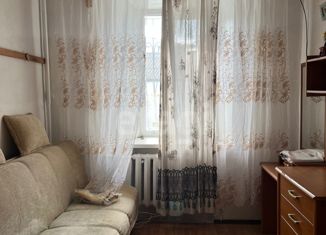 Продаю 5-комнатную квартиру, 65 м2, Евпатория, Пролетарская улица, 8