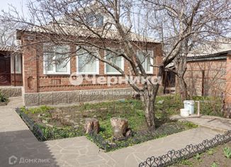 Продам дом, 130 м2, Новошахтинск, Привокзальная улица, 45