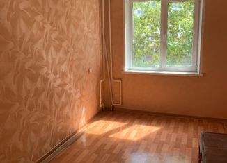 Продается 2-ком. квартира, 44 м2, Старый Оскол, микрорайон Рудничный, 1