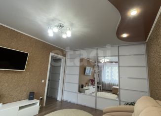 Продается 2-ком. квартира, 62.2 м2, Тюмень, Широтная улица, 172к3