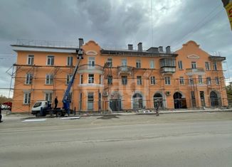 Продаю 3-ком. квартиру, 69.4 м2, посёлок городского типа Красногорский, улица Ленина, 14