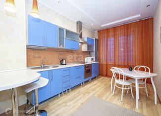 Аренда 2-ком. квартиры, 85 м2, Новосибирск, улица Галущака, 1