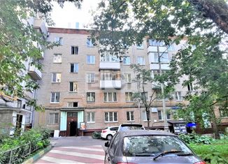 Продам 2-ком. квартиру, 41 м2, Москва, улица Маршала Новикова, 18, улица Маршала Новикова