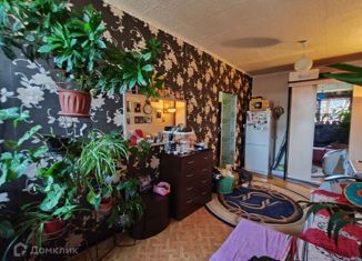 Продам 2-ком. квартиру, 35.8 м2, Волгоград, улица Строителей, 12, Дзержинский район