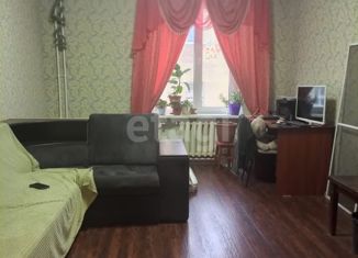 Продается 4-комнатная квартира, 95 м2, Псков, Октябрьский проспект, 52