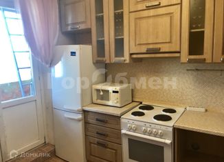 Сдается в аренду 1-комнатная квартира, 42 м2, Москва, улица Маршала Савицкого, 30к1, ЮЗАО