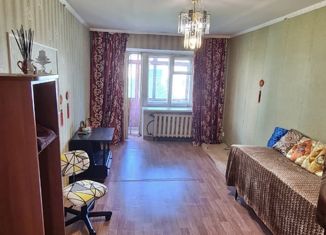 Продается 2-ком. квартира, 46.9 м2, поселок городского типа Солнечный, Парковая улица, 5А