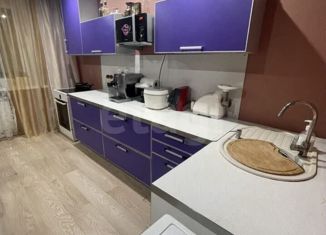 Сдам 1-ком. квартиру, 57 м2, Сургут, Комсомольский проспект, 14/3