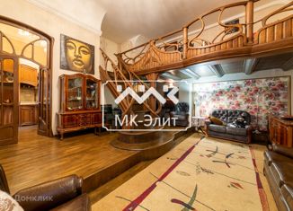 Продается двухкомнатная квартира, 72.4 м2, Санкт-Петербург, Пушкинская улица, 13, метро Маяковская