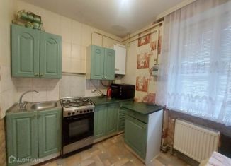 Продается 3-комнатная квартира, 66.6 м2, поселок городского типа Вольное, улица Токарева, 11
