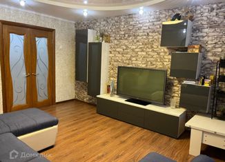 Продам четырехкомнатную квартиру, 76.2 м2, Белебей, улица Революционеров, 38