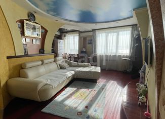 Продаю трехкомнатную квартиру, 66.2 м2, Владивосток, улица Борисенко, 100Б