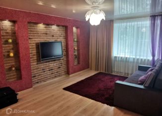 Сдаю в аренду 3-комнатную квартиру, 65 м2, Курск, улица Димитрова, 40