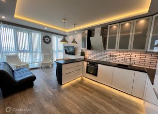 Продаю 1-ком. квартиру, 62 м2, Краснодар, улица Будённого, 129, ЖК Центральный