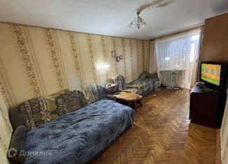Продаю двухкомнатную квартиру, 51.6 м2, Кропоткин, проспект Ворошилова, 38