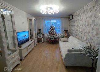 Продаю 1-ком. квартиру, 42.2 м2, Белгород, улица Шумилова, 12
