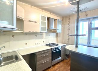 3-ком. квартира на продажу, 75.3 м2, Чайковский, улица Гагарина, 11