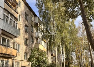 Продажа четырехкомнатной квартиры, 60.7 м2, Йошкар-Ола, улица Строителей, 56