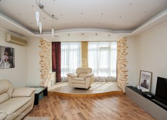 Продам 5-комнатную квартиру, 150 м2, Нижний Новгород, улица Минина, 49/6, улица Минина