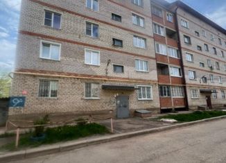 Продается 2-комнатная квартира, 47.2 м2, Бугуруслан, 2-й микрорайон, 9