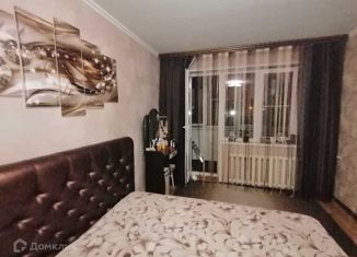 Сдача в аренду 2-ком. квартиры, 50 м2, Воронеж, улица Юлюса Янониса, 2, Советский район